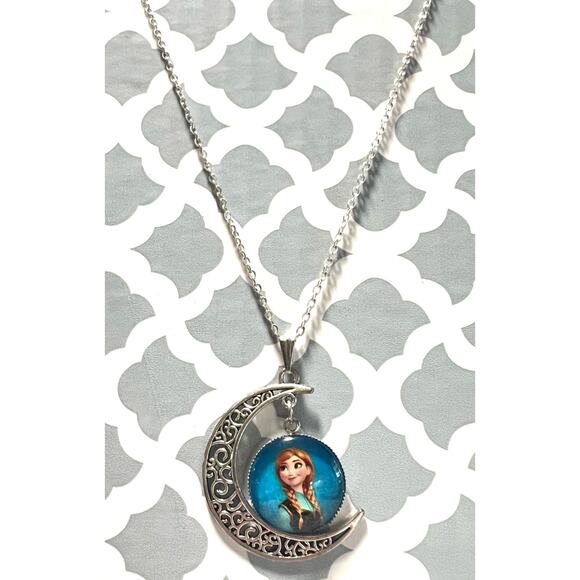 Frozen Anna Charm 20" Necklace NWOT - Picture 2 of 3